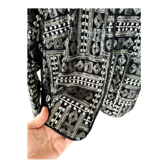 BOB MACKIE, BLACK/SILVER POLYESTER JACKET WITH EMBROIDERED DETAILS. SIZE 16 - Picture 4 of 8